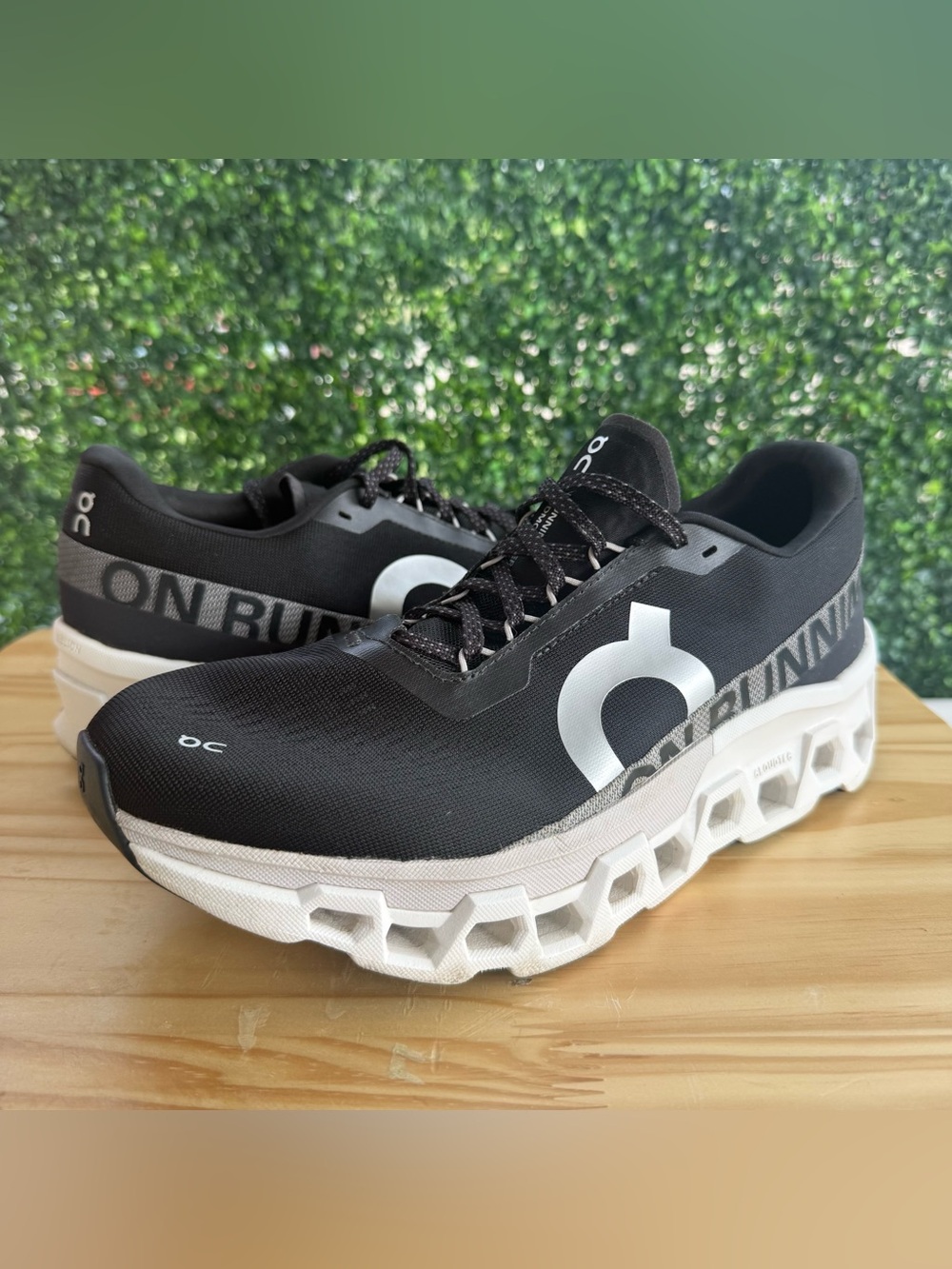 On Cloudmonster 2 Men’s 10.5 Black Frost Running Shoes 3ME10121197 w/ Box